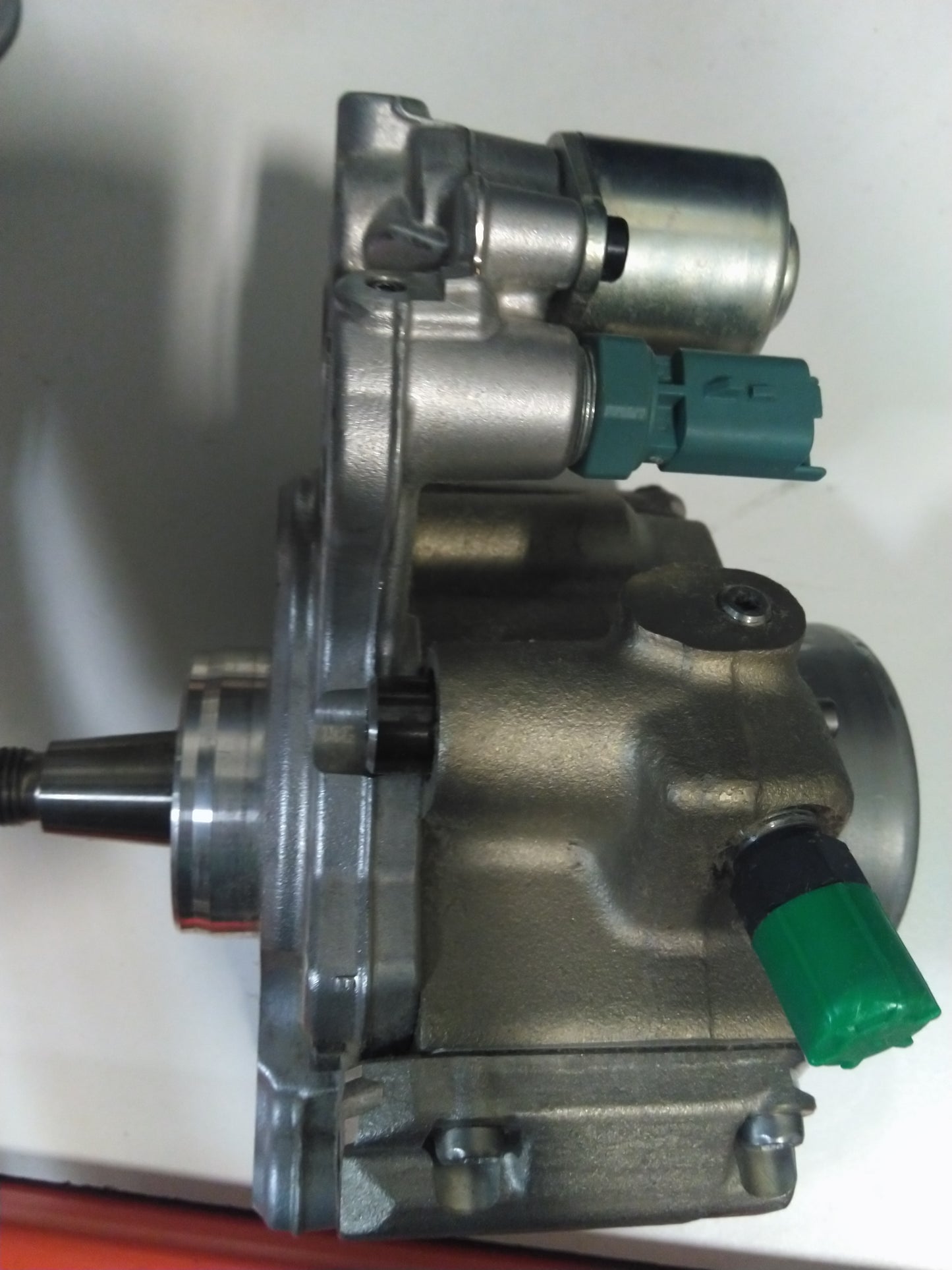 Bobcat New Fuel Pump 28394200 7249380 400912-00219B Compatible with Bobcat S510 S550 S570 S590 S595 S630 S650 with Delphi Doosan D24 D18 Engine