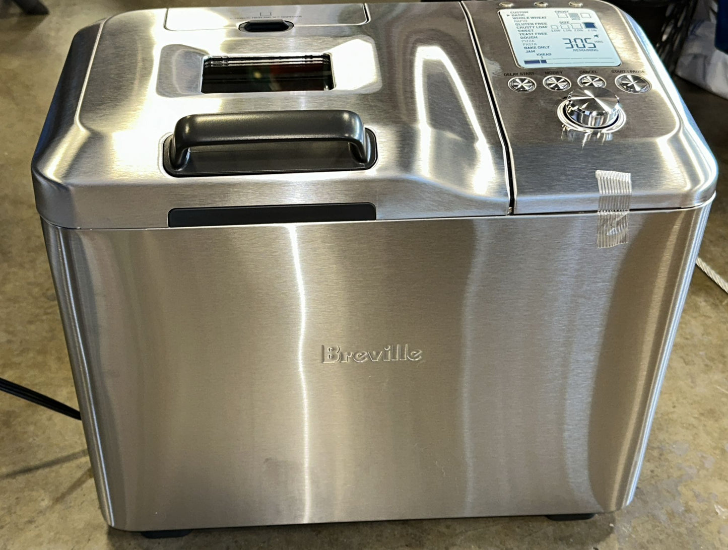 Breville Custom Loaf Bread Maker BBM800XL, Brushed Stainless Steel (DENTED/DAMAGED )
