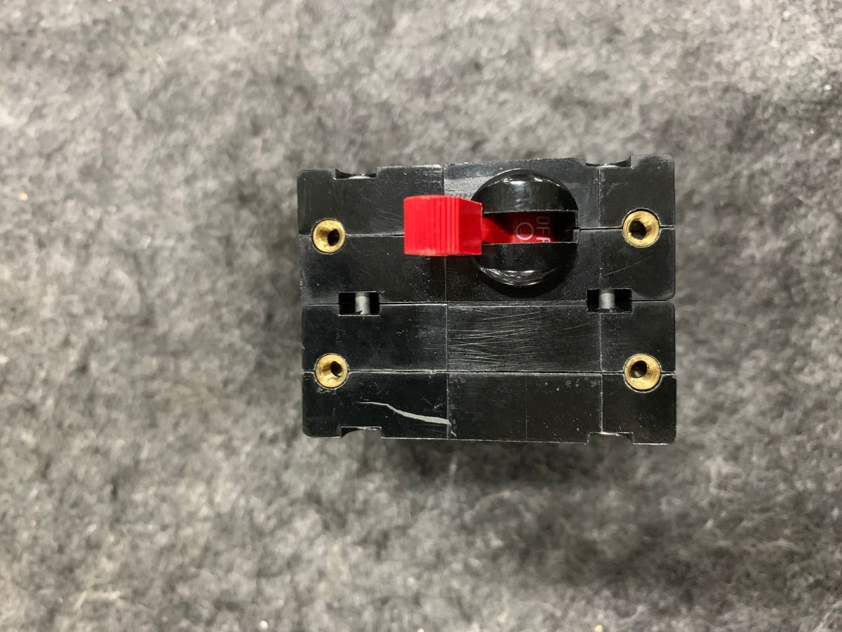 15 Amp Circuit Breaker