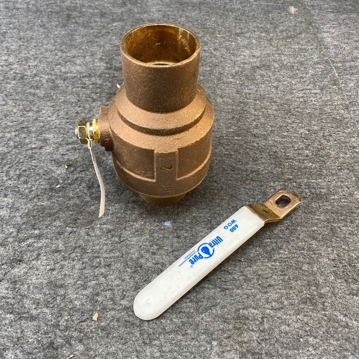 Upba-450s A 200 Upba-450s A 200 2" Full Port Bronze Ball Valv