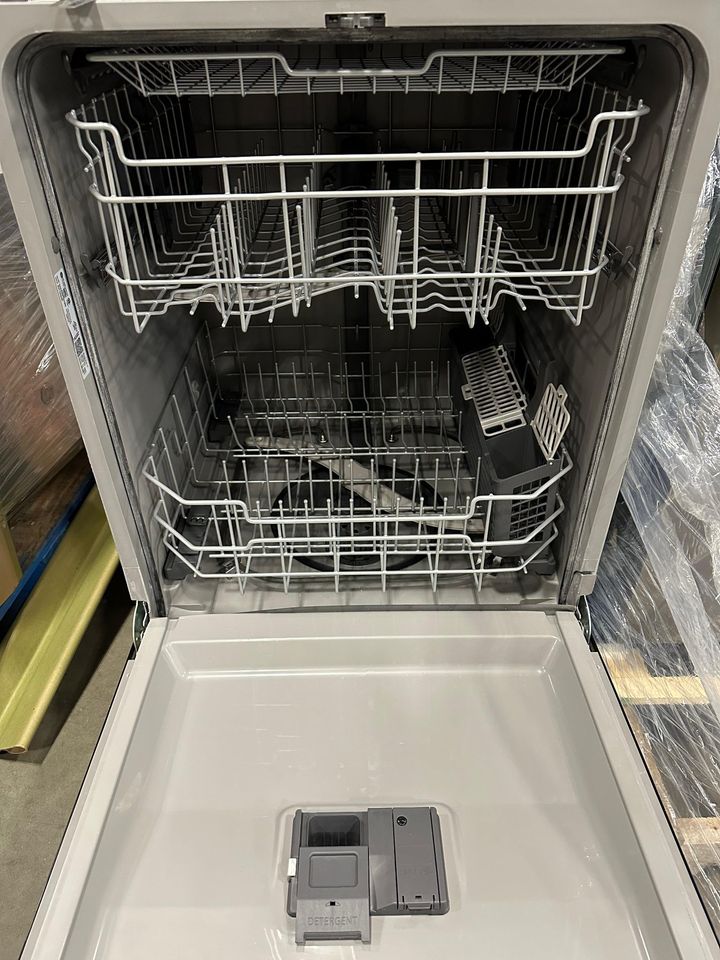 GE® ENERGY STAR® Top Control with Plastic Interior Dishwasher with Sanitize Cycle & Dry Boost GDP630PGRBB