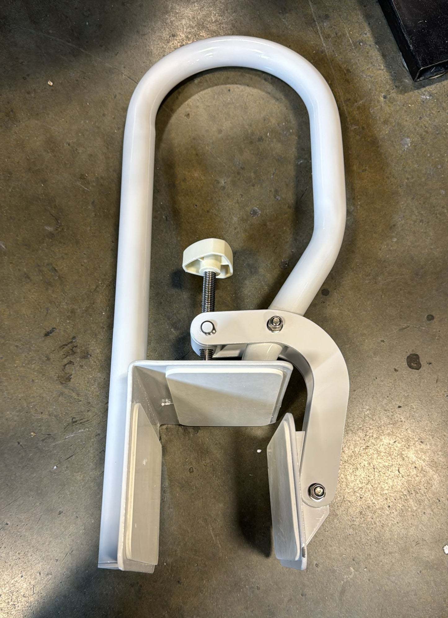 Glacier Bay Bathtub Rail Safety Grab Bar White OPEN BOX 1005 152 290