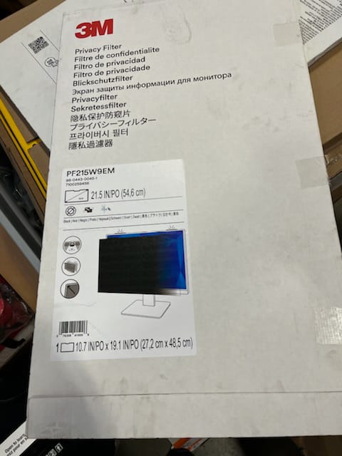 3M Privacy Filter for 21.5in Full Screen Monitor with 3M Comply Magnetic Attach (16:9 Aspect Ratio)