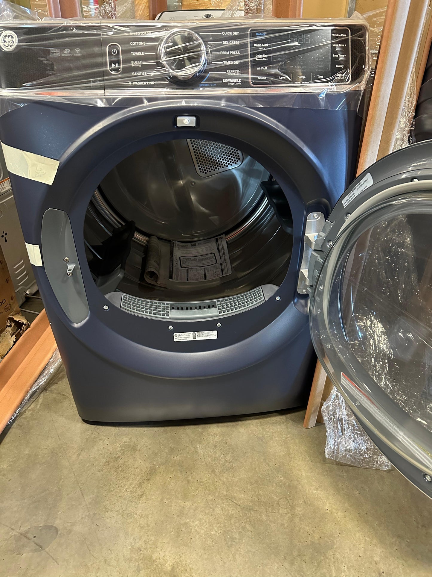 GE® ENERGY STAR® 7.8 cu. ft. Capacity Smart Front Load Gas Dryer with Steam and Sanitize Cycle