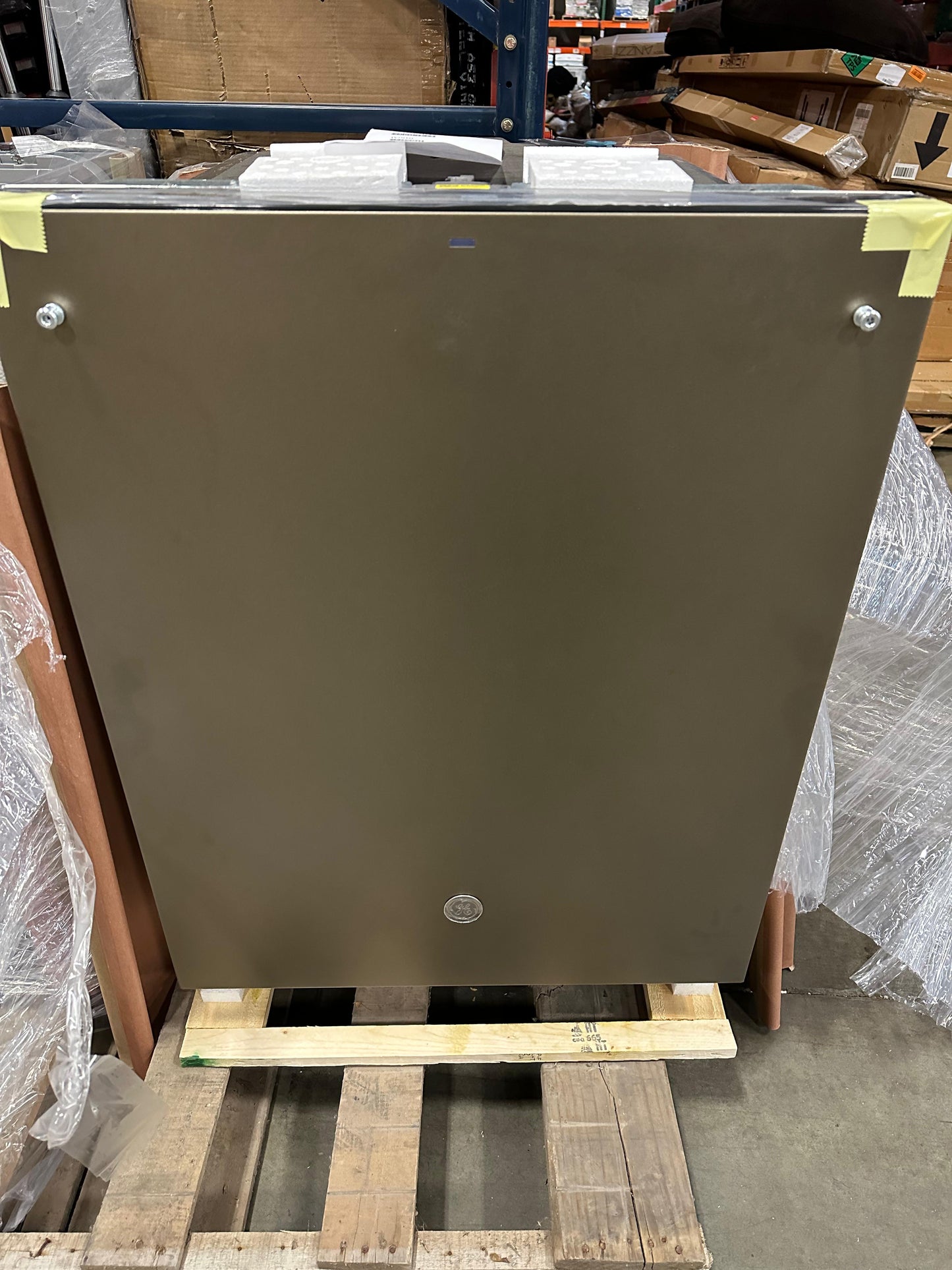 GE® ENERGY STAR® Fingerprint Resistant Top Control with Stainless Steel Interior Dishwasher with Sanitize Cycle GDT650SMVES