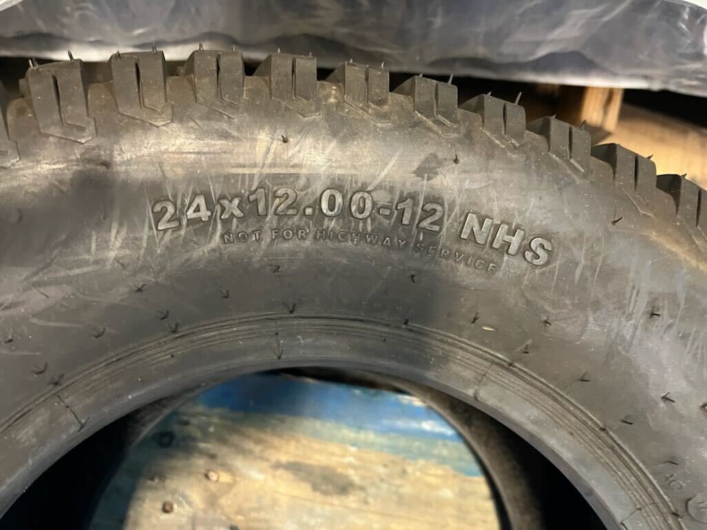Carlisle Turf Master 24/12-12 Tire