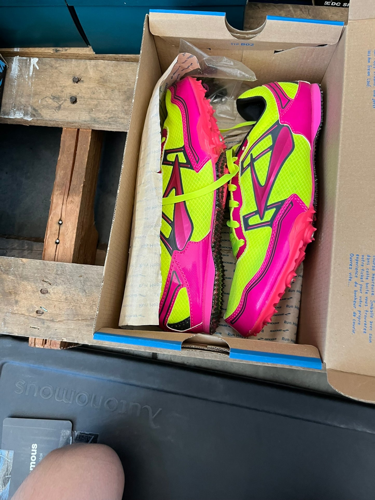 Brooks Womens PR MD 54.26 Track Spikes Pink Glow Nightlife Anthracite 11 M D Pink Glow Nightlife Anthracite