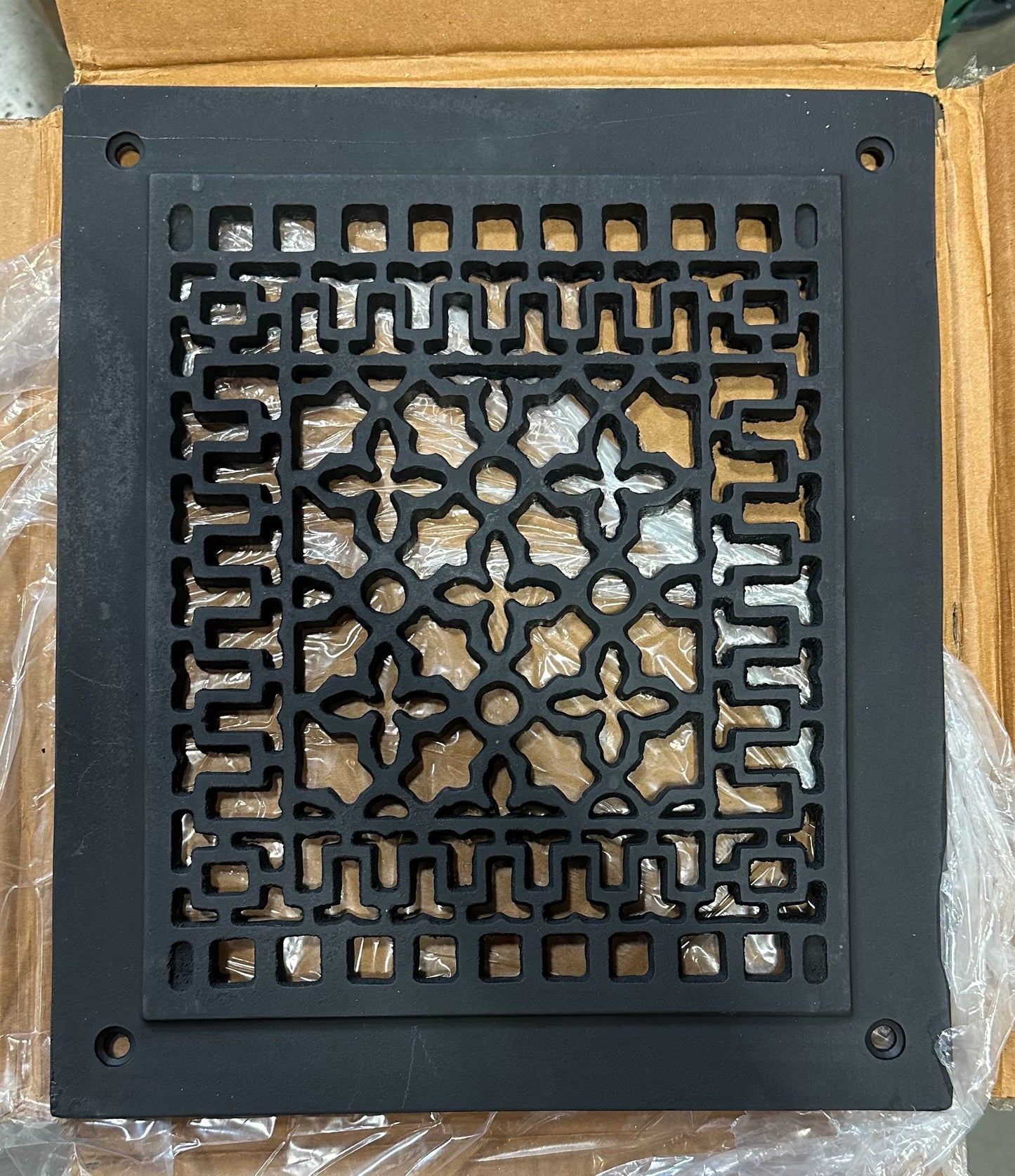 Minuteman Cast Iron Floor Grate Grille, Black