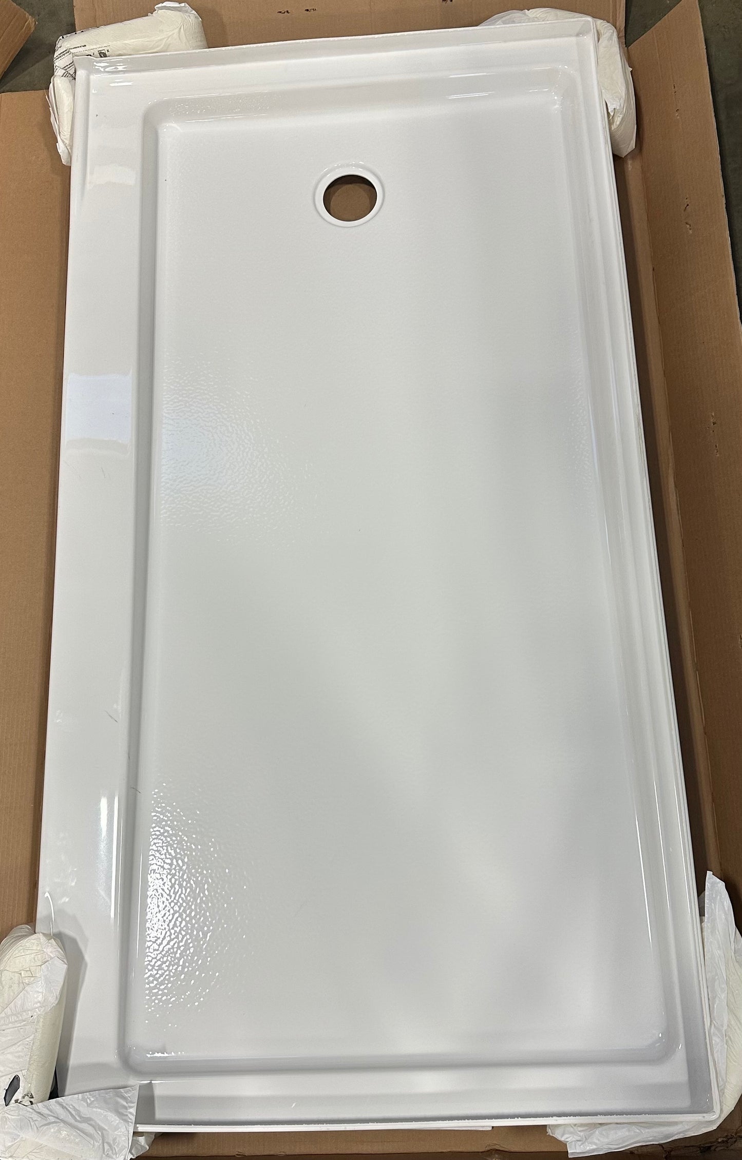 Delta B12135-6032L-WH Shower Base, High Gloss White
