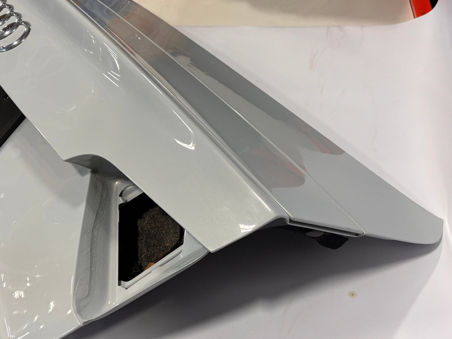 TRUNK LID TAIL GATE ASSEMBLY W/ELECTRIC SPOILER OEM 13-15 AUDI RS5 8T