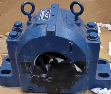 SKF SAFS 524 Pillow Block Housing - Four-Bolt Base, Split Pillow Block, Steel