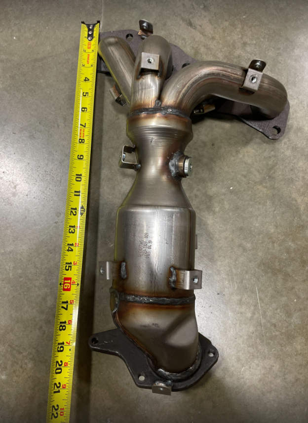 TWG Exhaust Manifold with Integrated Catalytic Converter Generic N/CA/203-1303 009 9165 04 19