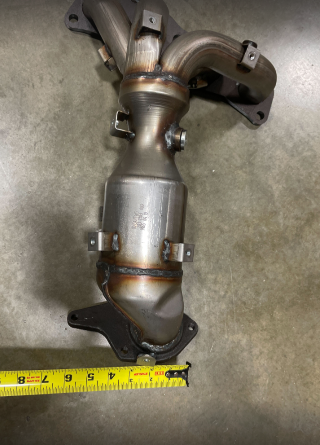 TWG Exhaust Manifold with Integrated Catalytic Converter Generic N/CA/203-1303 009 9165 04 19