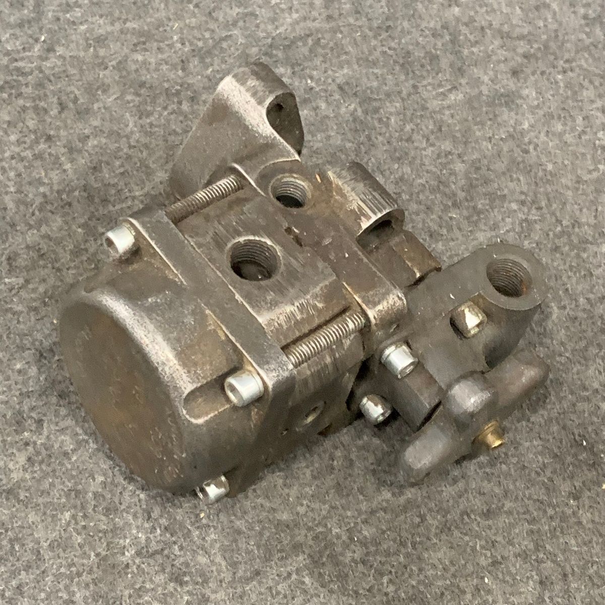 Spitter Drain Valve