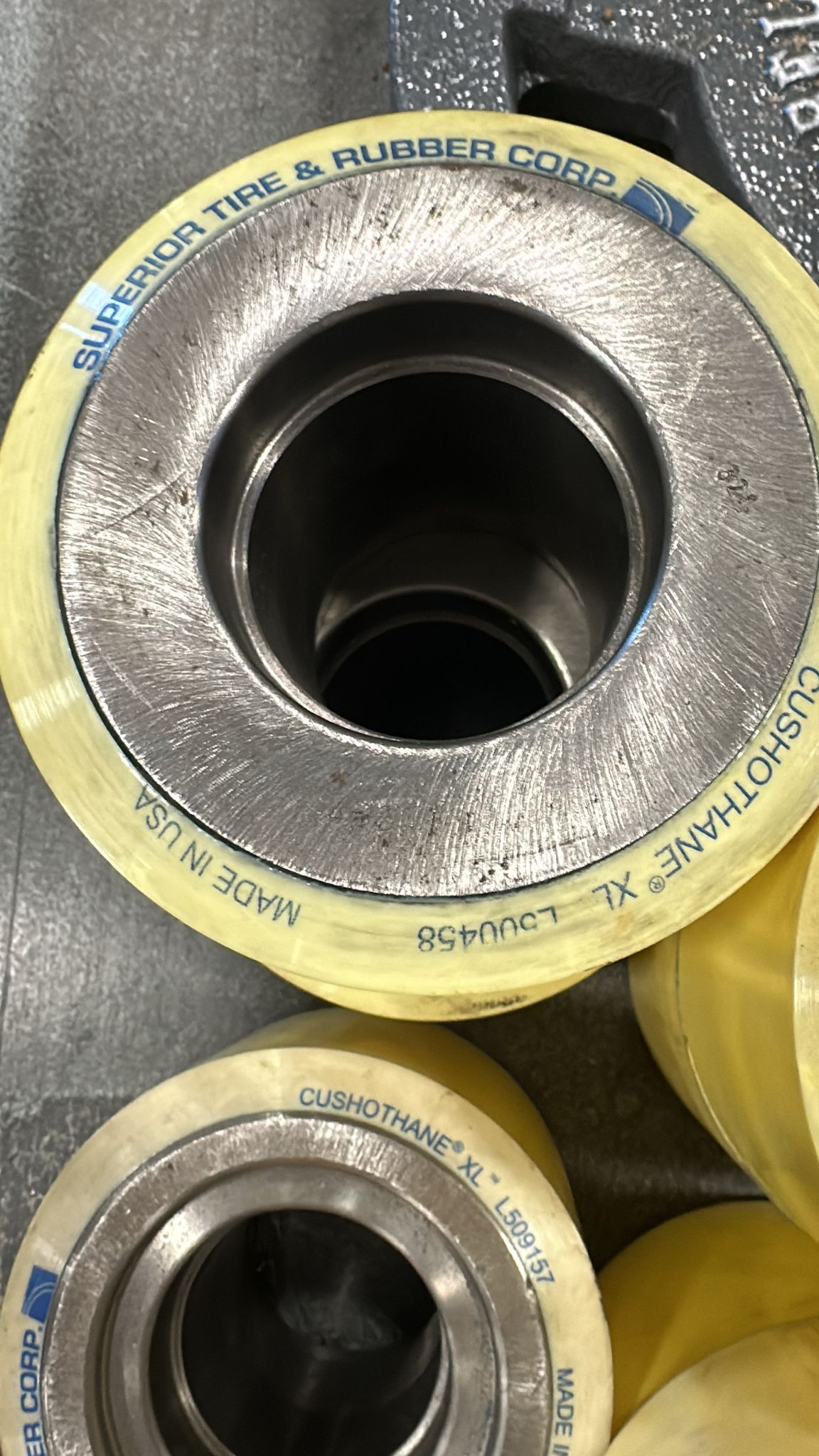 Superior Tire & Rubber L500458