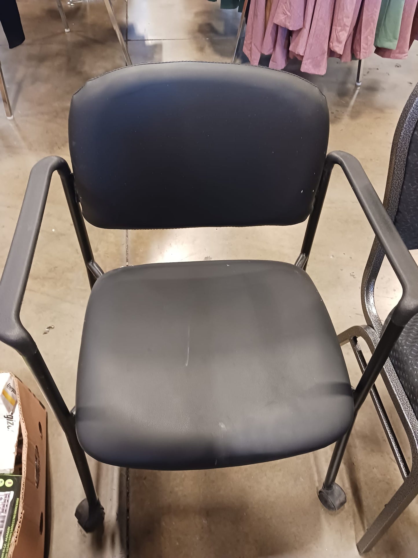 Stackable Faux Leather Seat Reception Chair with Metal Frame (Missing 1 Wheel)