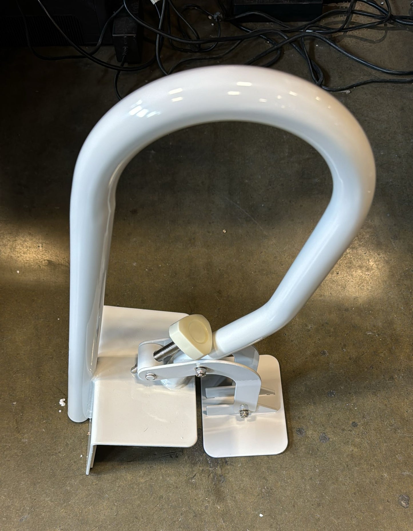 Glacier Bay Bathtub Rail Safety Grab Bar White OPEN BOX 1005 152 290