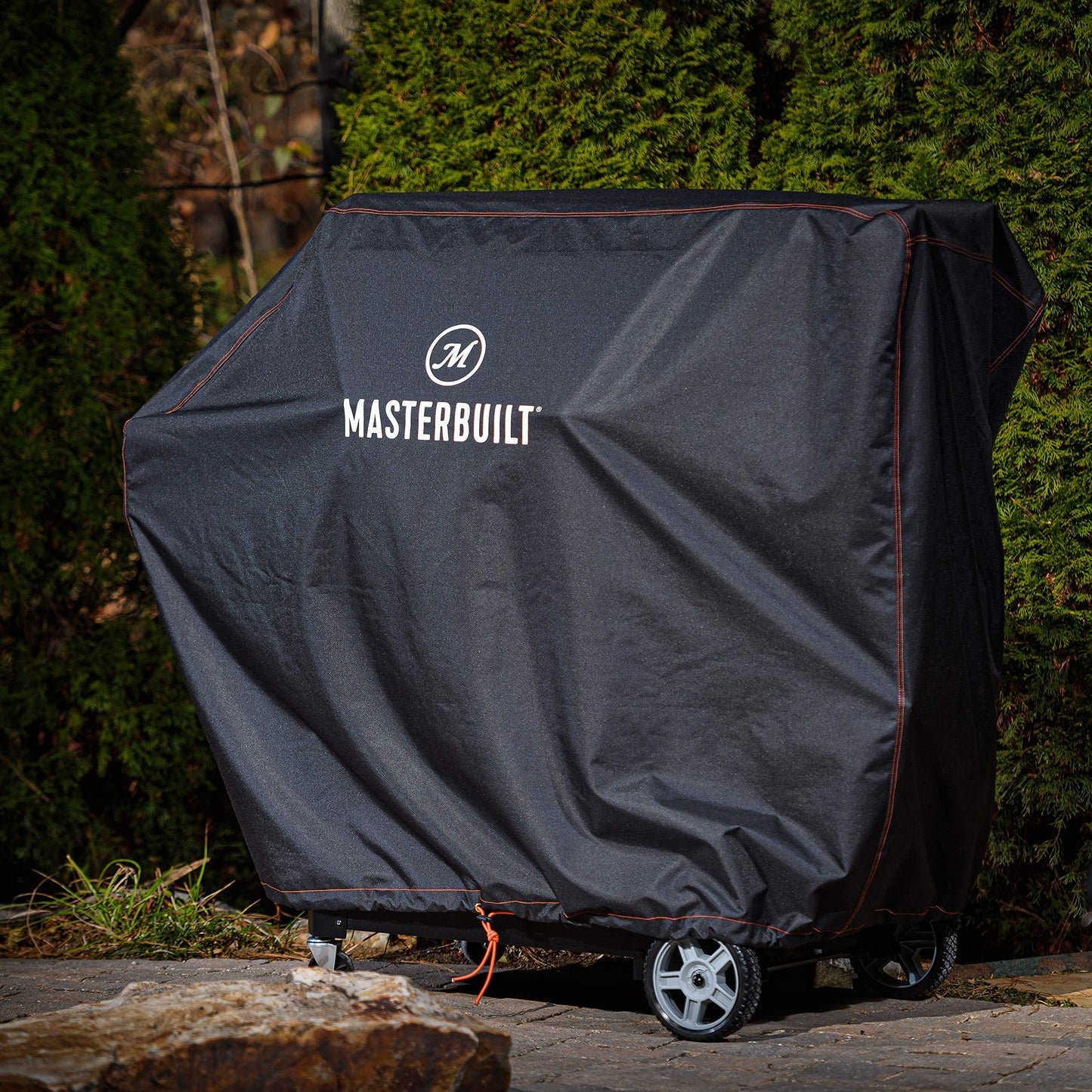 Masterbuilt® Gravity Series 1050 Digital Charcoal Grill and Smoker Durable Grill Cover with PVC Liner, Double-Stitching and Adjustable Drawstring in Black, Model MB20081220