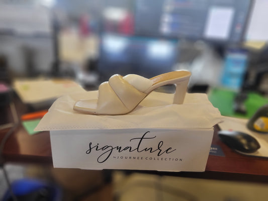 Off White slip on heels Sandal signature by journee collection size 9.5