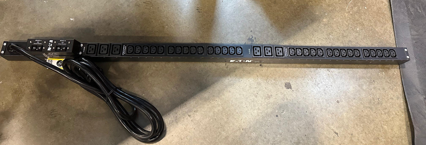 Eaton Basic rack PDU ePBZ80 24A In: L6-30P OUT: 30xC13+6xC19 4.99KW POWER BAR