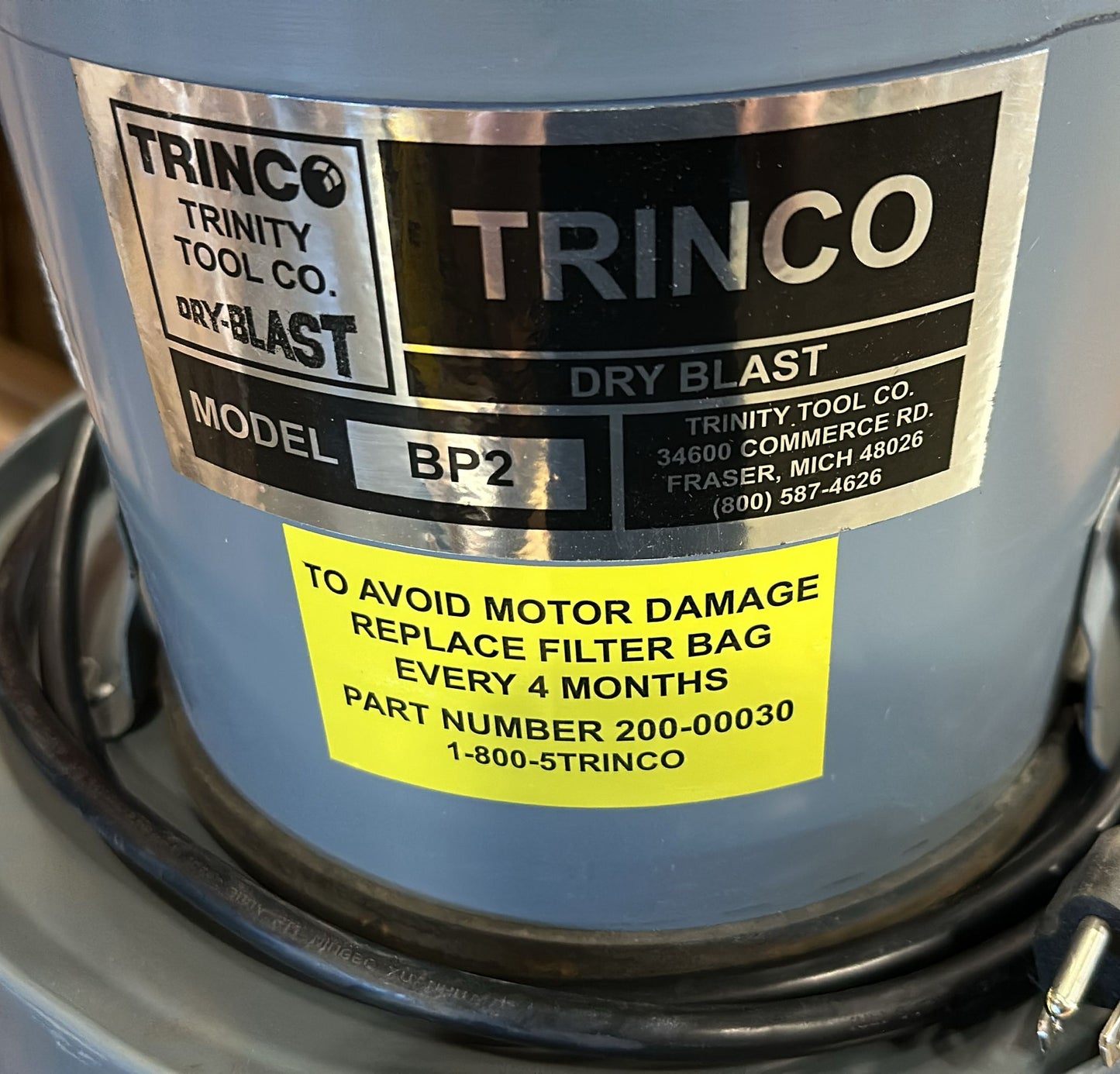 Trinco model BP2 100 CFM Dust Collector for sandblasting (used and has dents)