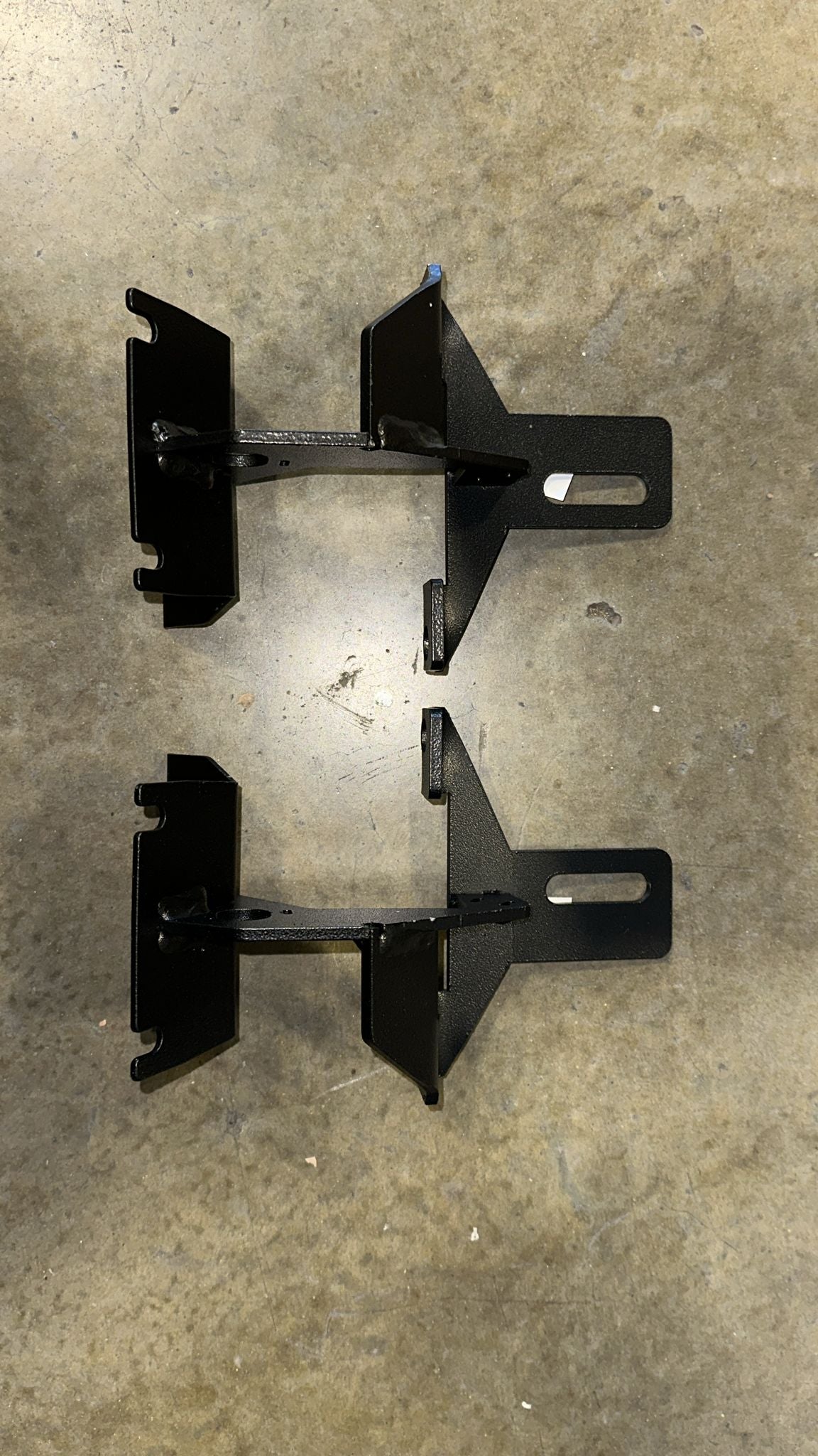 MOUNTING BRACKETS FOR ACTIONTRAC #3025175 (JEEP )