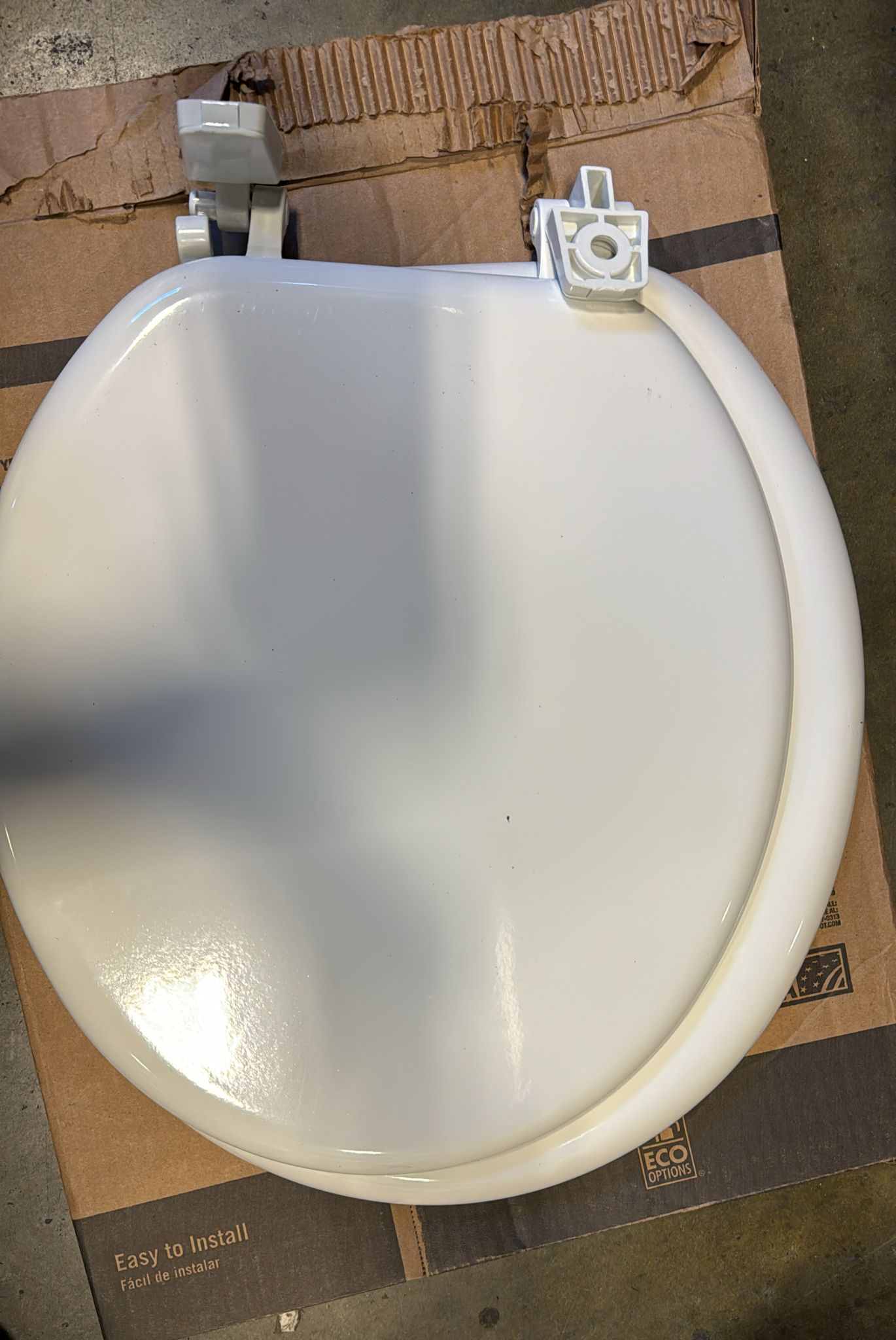 Bemis 30015 000 Round Closed Front Toilet Seat, White