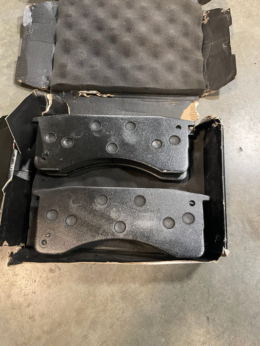 Performance Friction Carbon Metallic Brake Pads - 0769.10 (damaged box)