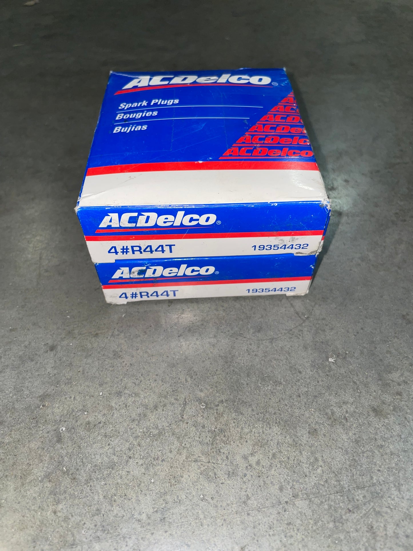 ACDelco 4#R44T Copper Spark Plug - 8-Pack - 19354432 GM OEM