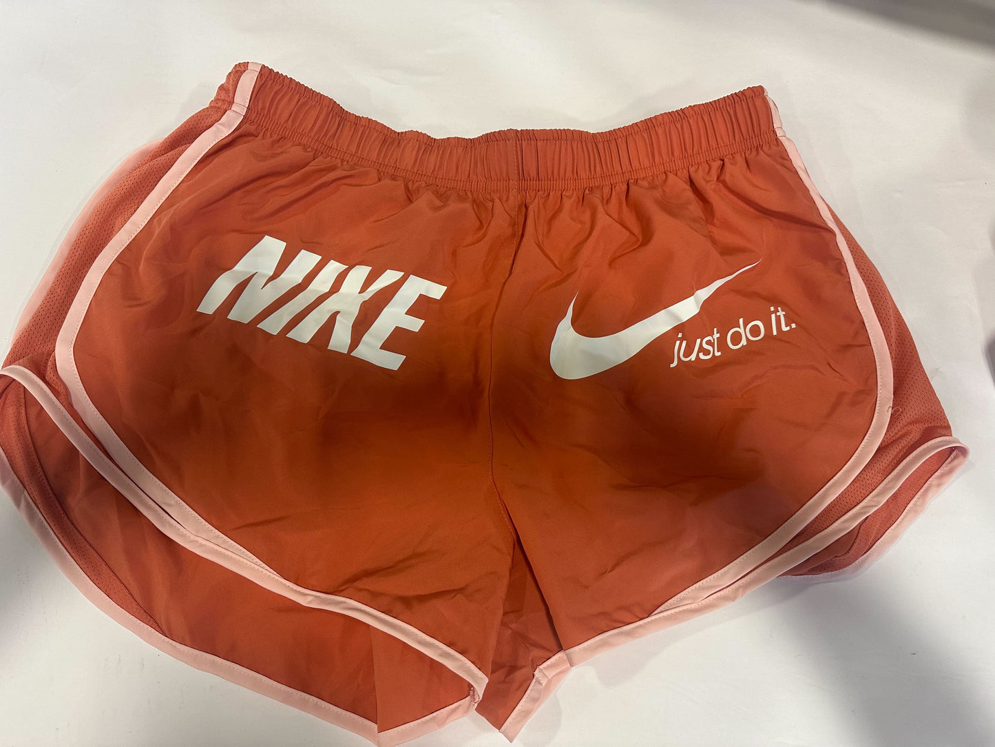 Nike Women's Running Tempo Madder Root Just Do It Shorts Size Large DM7729-827