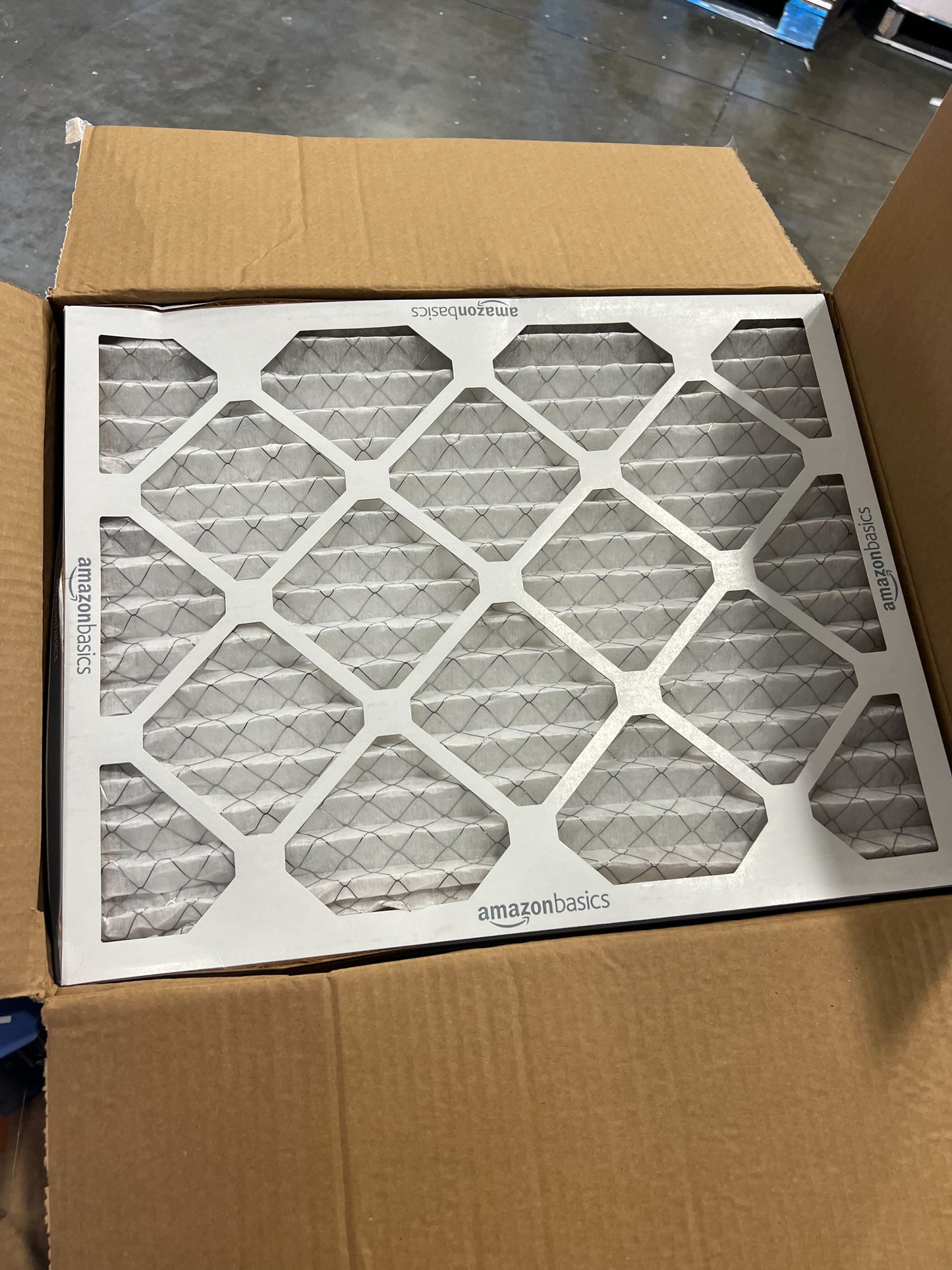 Amazon Basics Merv 8 AC Furnace Air Filter - 16'' x 20'' x 1'', 6-Pack