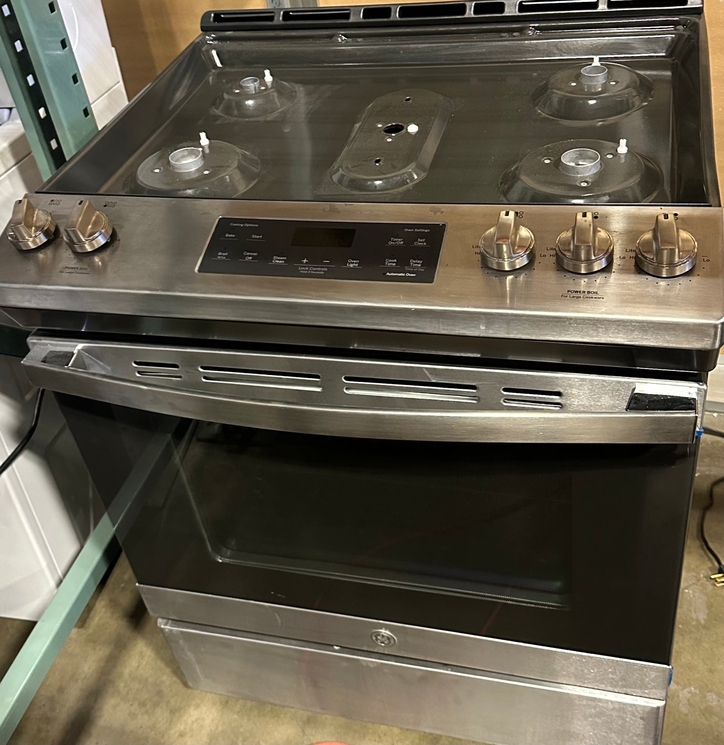 GE® 30" Slide-In Front Control Gas Range Model #: JGSS66SELSS