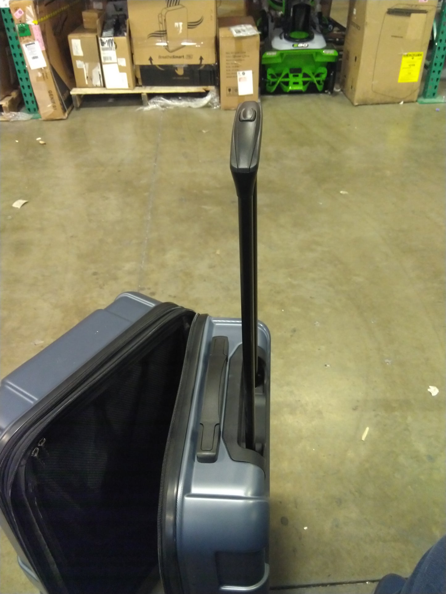 Slightly Damaged Samsonite Centric Hardside Expandable Luggage with Spinner Wheels, Blue Slate, Checked-Medium 24-Inch
