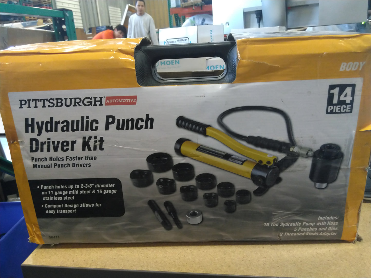 Open Box 14 Piece Hydraulic Punch Driver Kit