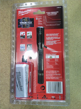 Milwaukee USB Rechargeable 800 Lumens Compact Flashlight Kit