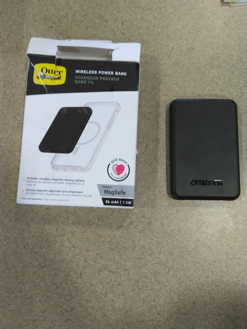 OtterBox Wireless Power Bank for MagSafe, 3k mAh - black