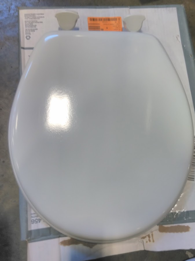 Glacier Bay White Molded Enameled Wood Round Toilet Seat 540456 New NIB