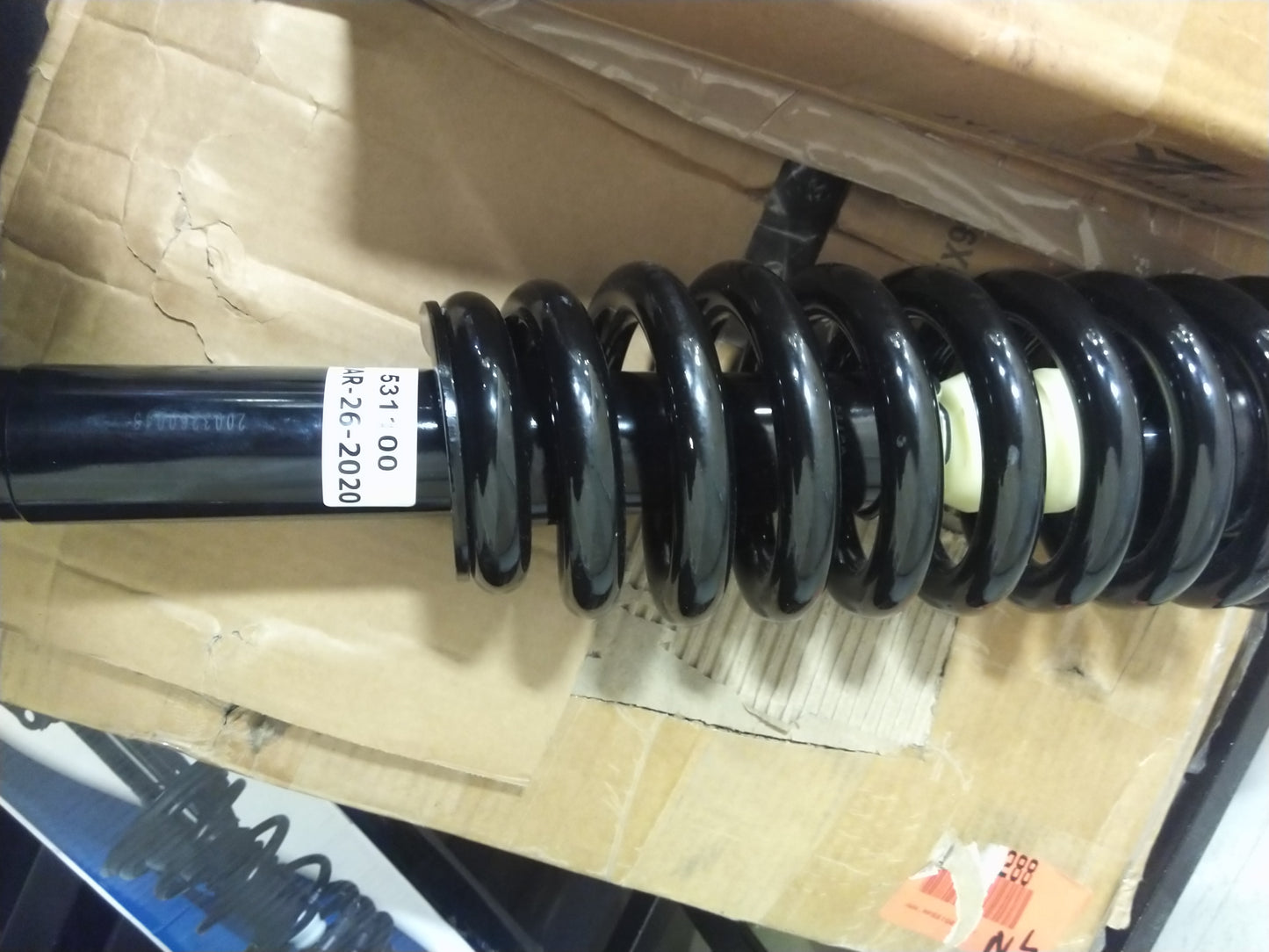 Detroit Axle - 4WD Front Strut for 2005-2009 Dodge Dakota Mitsubishi Raider 2006 2007 2008 Ready Strut with Coil Spring Assembly Replacement Suspension