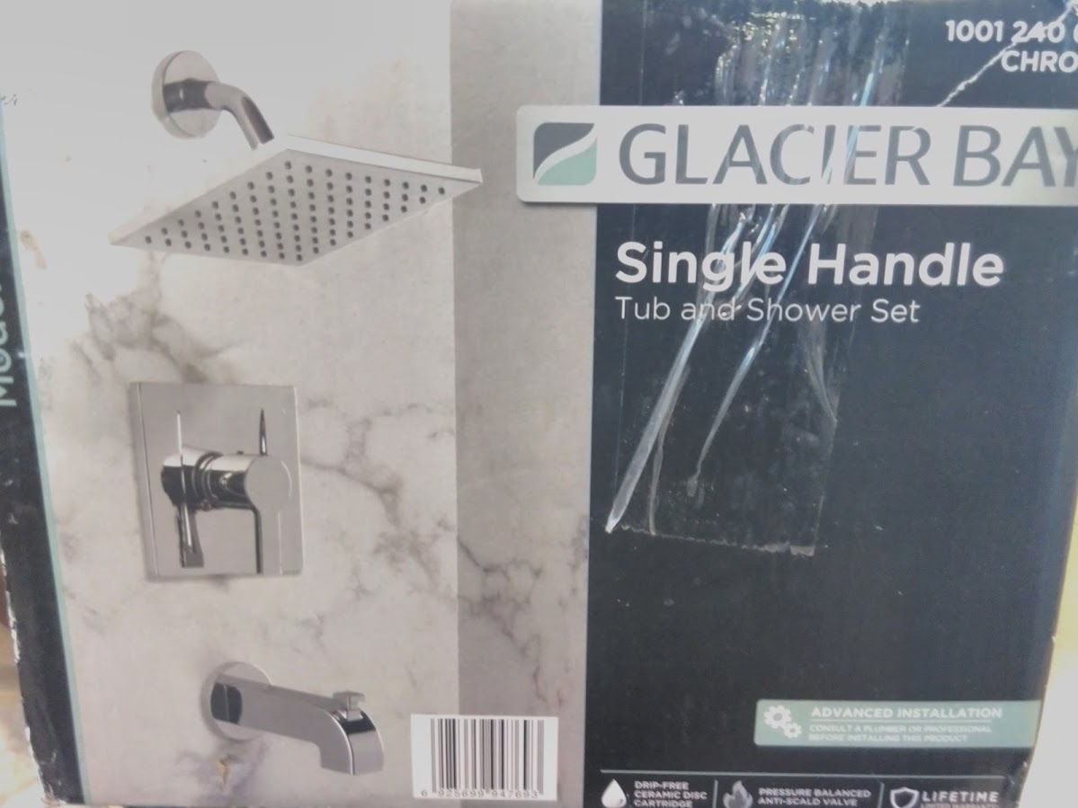 Glacier Bay Modern Single-Handle 1-Spray Tub and Shower Faucet in Chrome