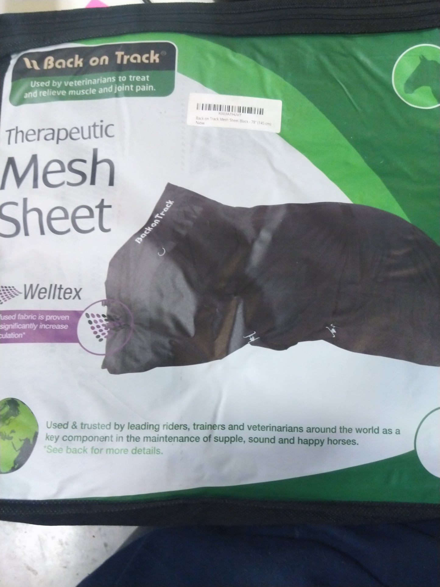 Back on Track Mesh Sheet Black - 78" (145 cm)