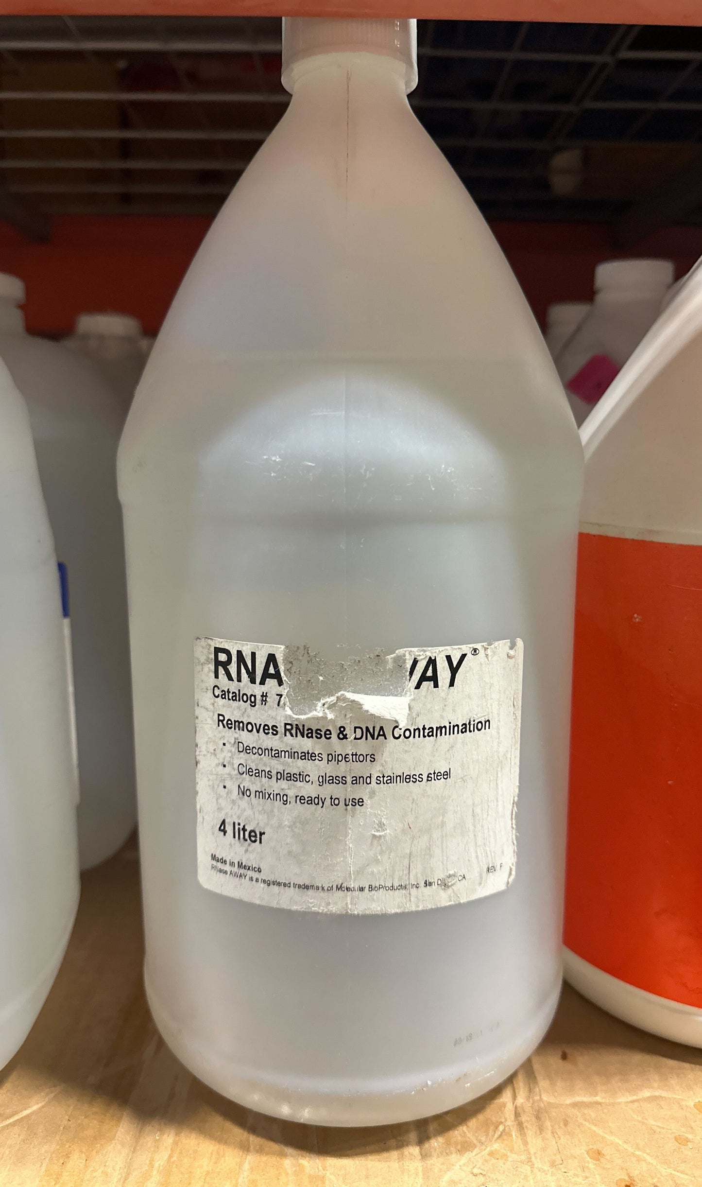 Molecular BioProducts RNase AWAY Surface Decontaminant 4L