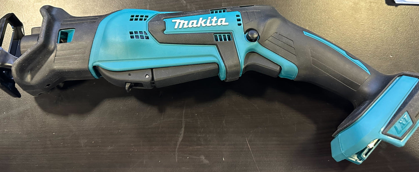 Makita XRJ01Z 18-Volt LXT Lithium-Ion Cordless Compact Reciprocating Saw (Tool Only, No Battery), Bare Tool