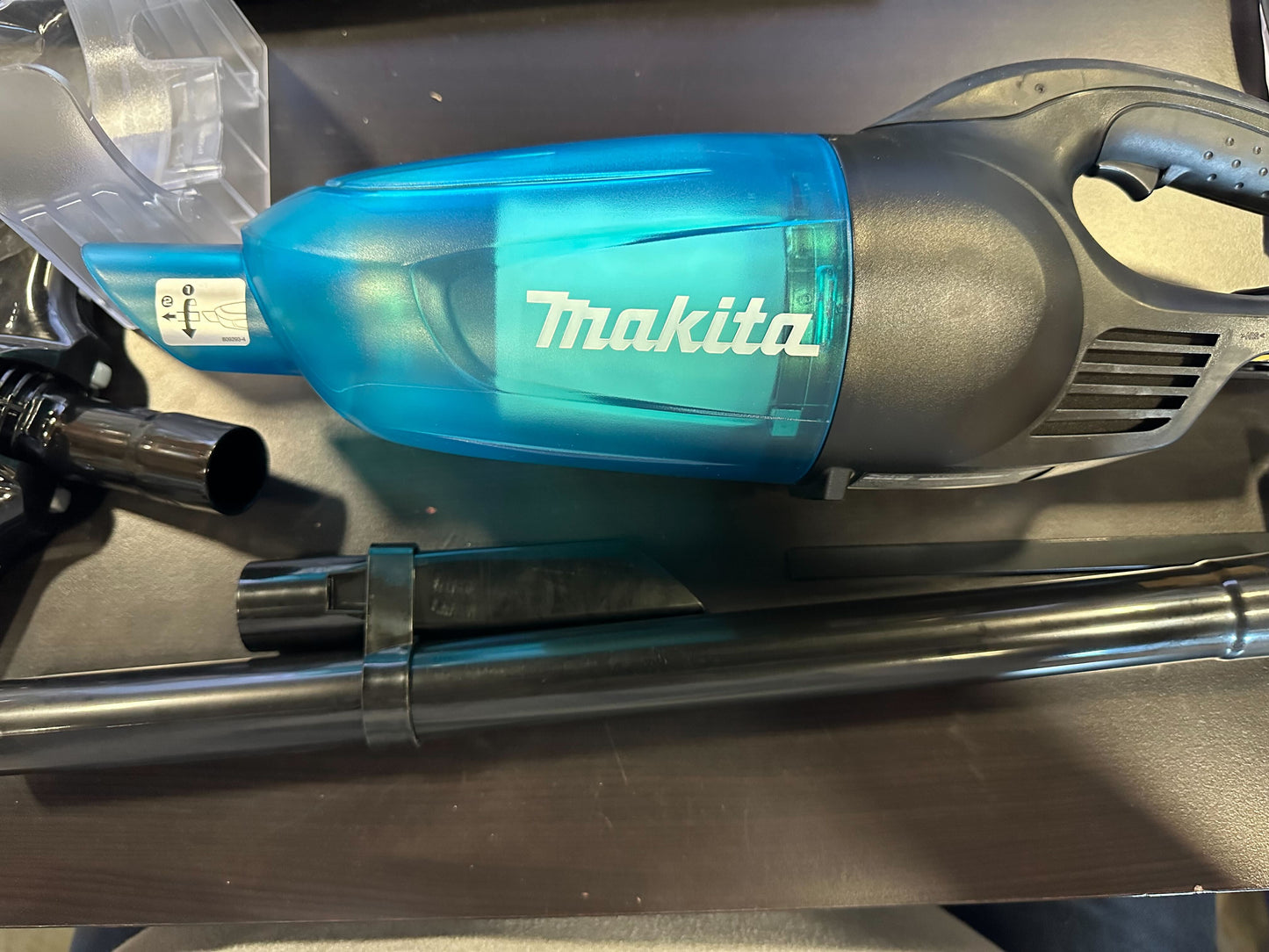 Makita XLC02 18V LXT Lithium-Ion Compact Cordless Vacuum