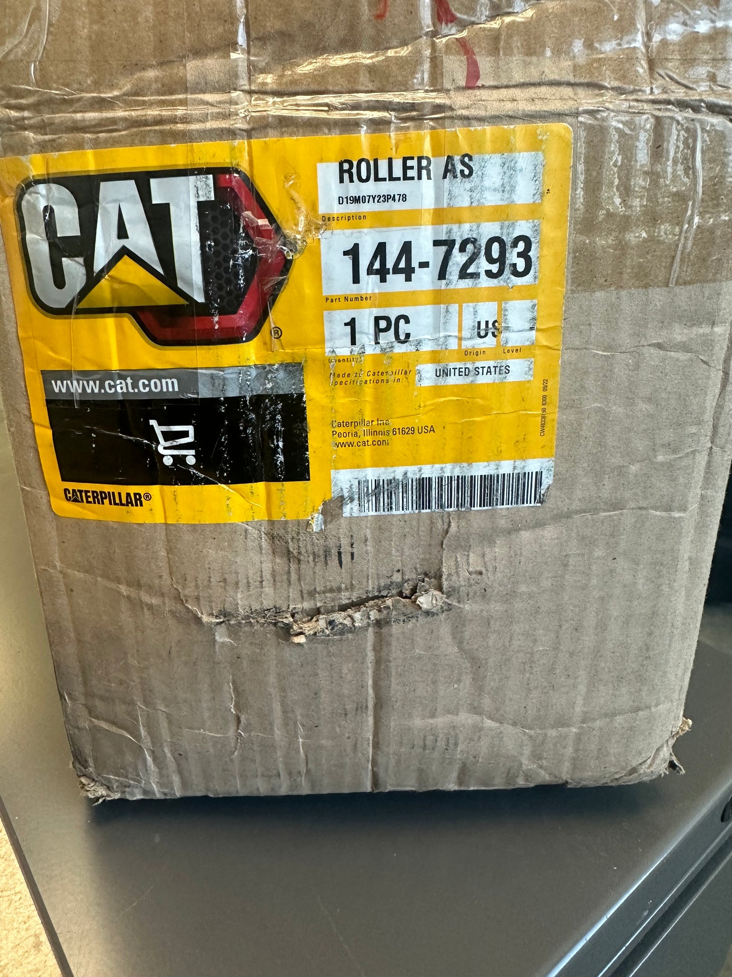CAT GENUINE CATERPILLAR 144-7293 Ejector Guide Roller with Cone Bearing