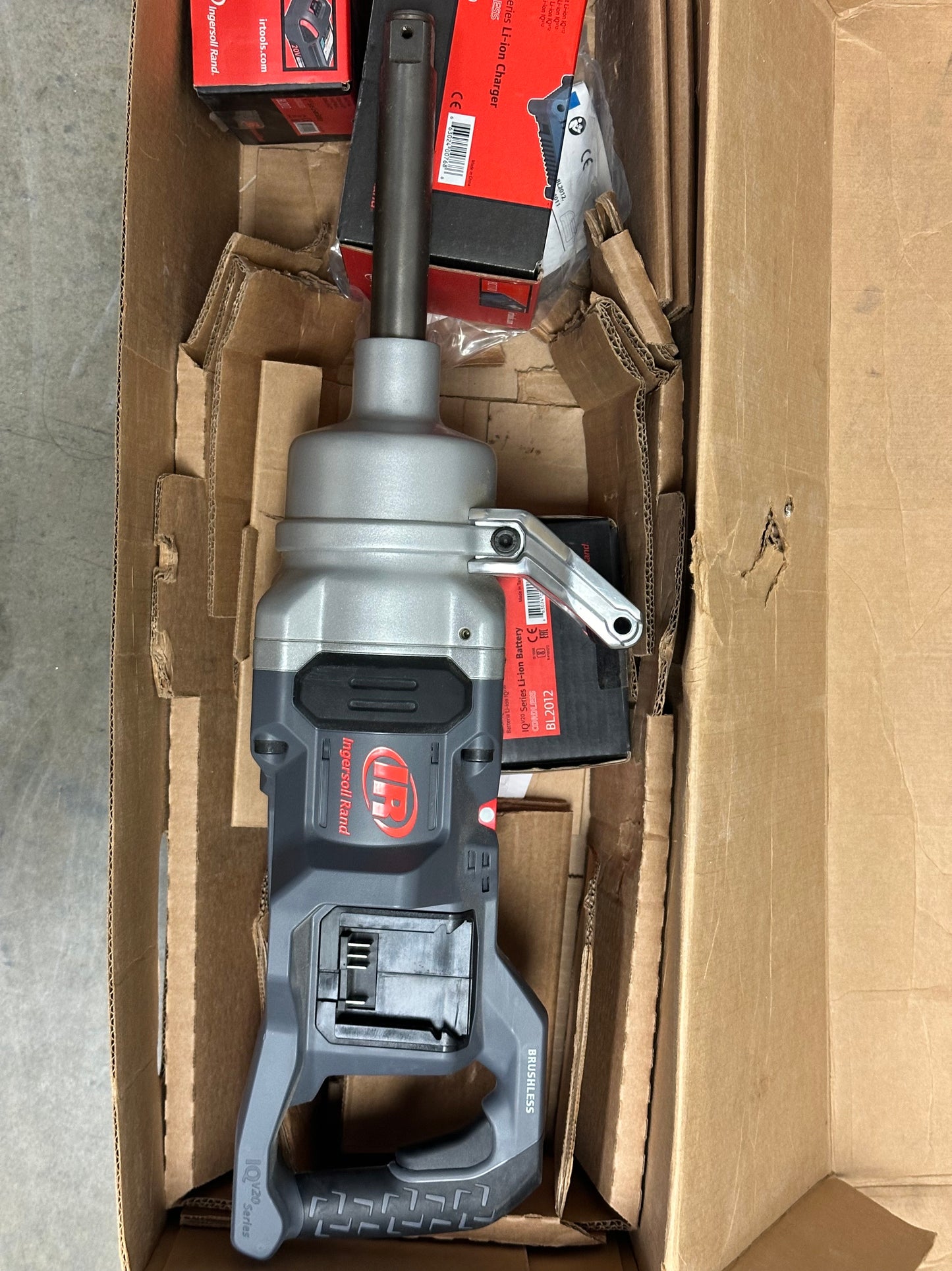 Ingersoll Rand W9691-K4E 20V High-torque 1" Cordless Impact Wrench Kit, includes 3 Batteries and 2 Chargers