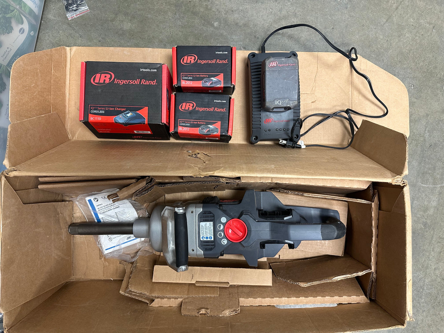 Ingersoll Rand W9691-K4E 20V High-torque 1" Cordless Impact Wrench Kit, includes 3 Batteries and 2 Chargers