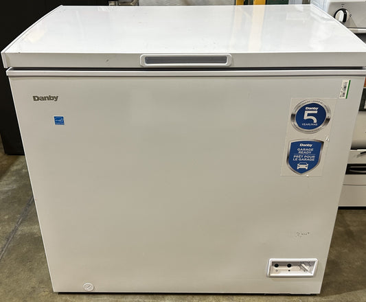 Danby Diplomat 7.2 cu.ft. Chest Freezer USED