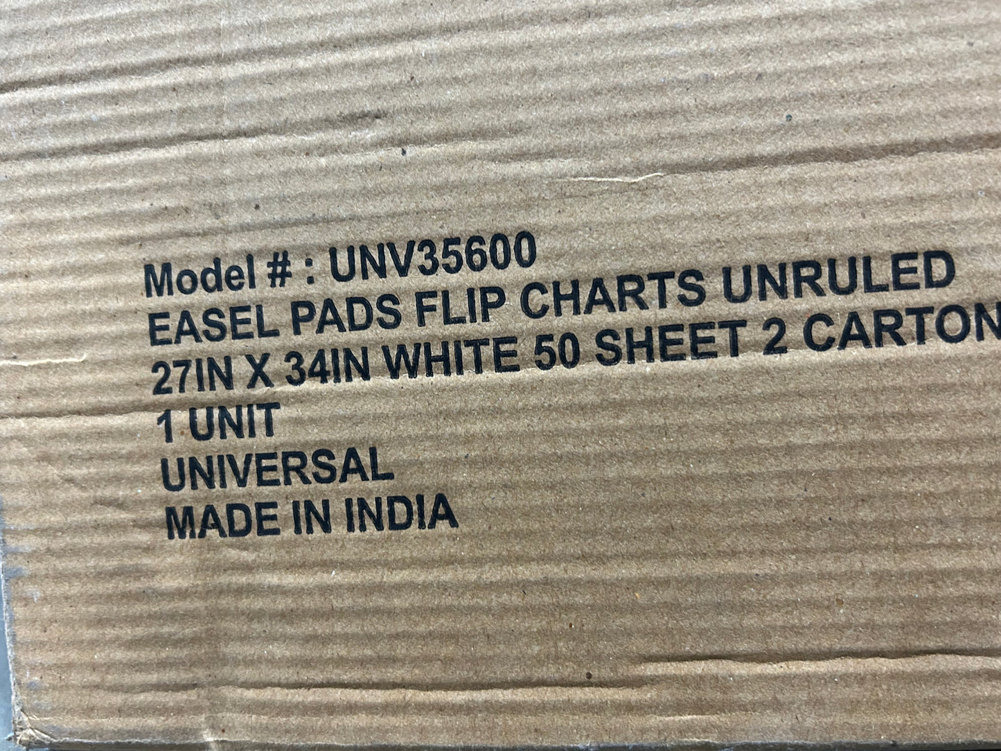 Universal UNV35600 27 in. x 34 in. White (50Sheets)