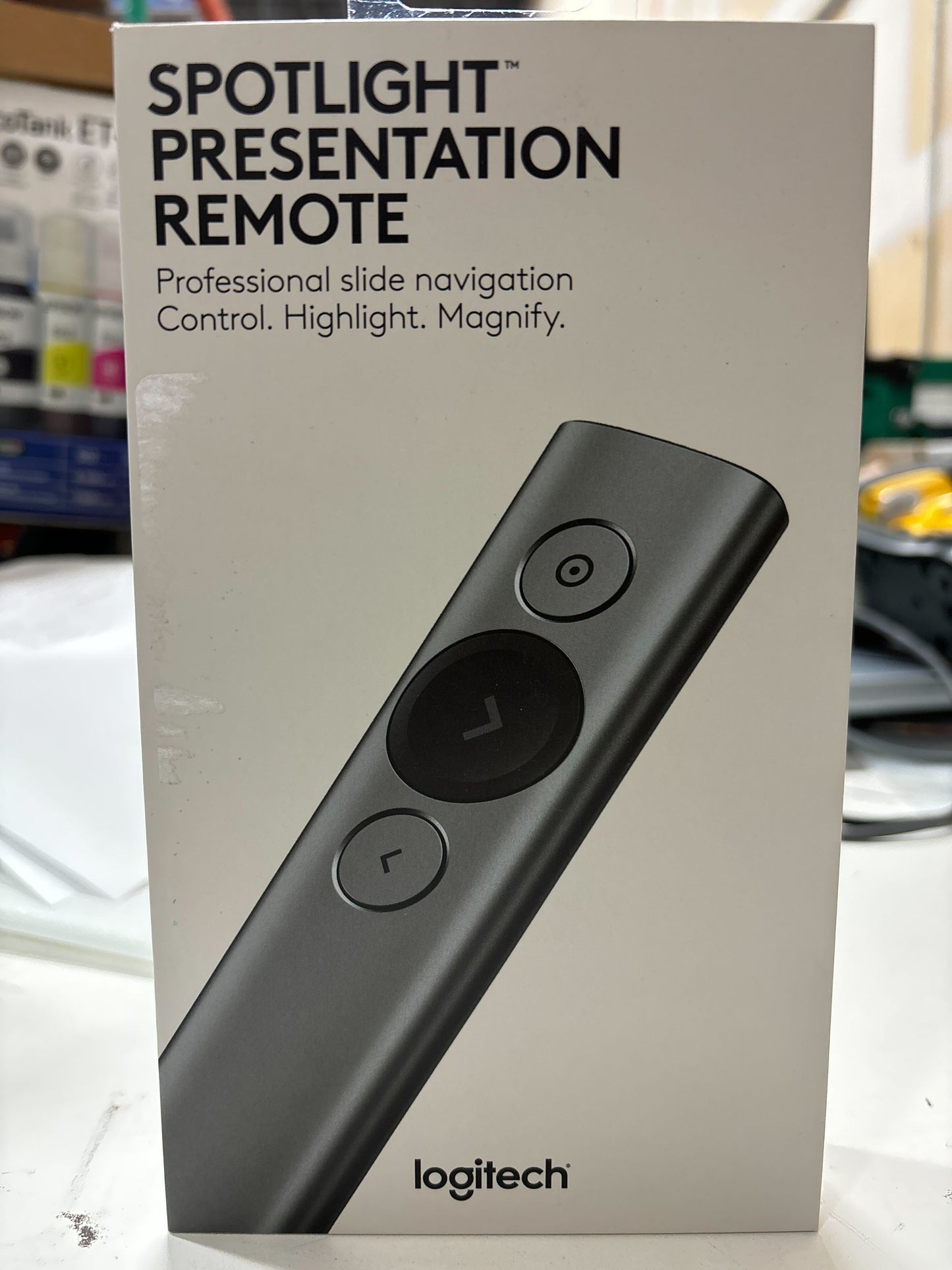 Logitech Spotlight Presentation Remote - Advanced Digital Highlighting with Bluetooth, Universal Compatibility, 30M Range and Quick Charging – Slate