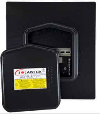 SolaDeck SD-0799-5B 600V Flashed Combiner/Passthrough Box Black